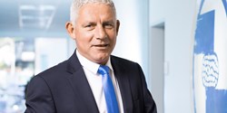 Markus Peitz, Key-Account-Manager Flüssigdichtungen FIP(F)G, W. KÖPP GmbH & Co. KG