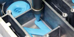 Konzept für die EV- und HEV-Batterieproduktion (Bild: bdtronic GmbH)