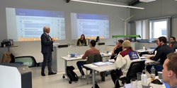 Klebtechnische Weiterbildung bedeutet lebenslanges Lernen (Bild: Innotech)